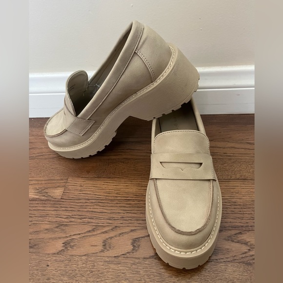 Madden Girl Slip On Loafers Sand Cream Beige - Picture 2 of 9